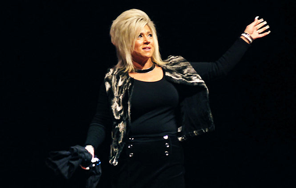 Theresa Caputo at Wells Fargo Arena