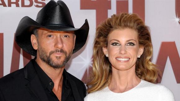 Tim McGraw & Faith Hill at Wells Fargo Arena