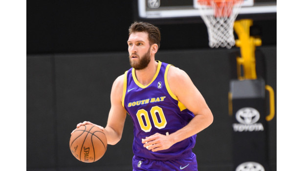 Iowa Wolves vs. South Bay Lakers at Wells Fargo Arena