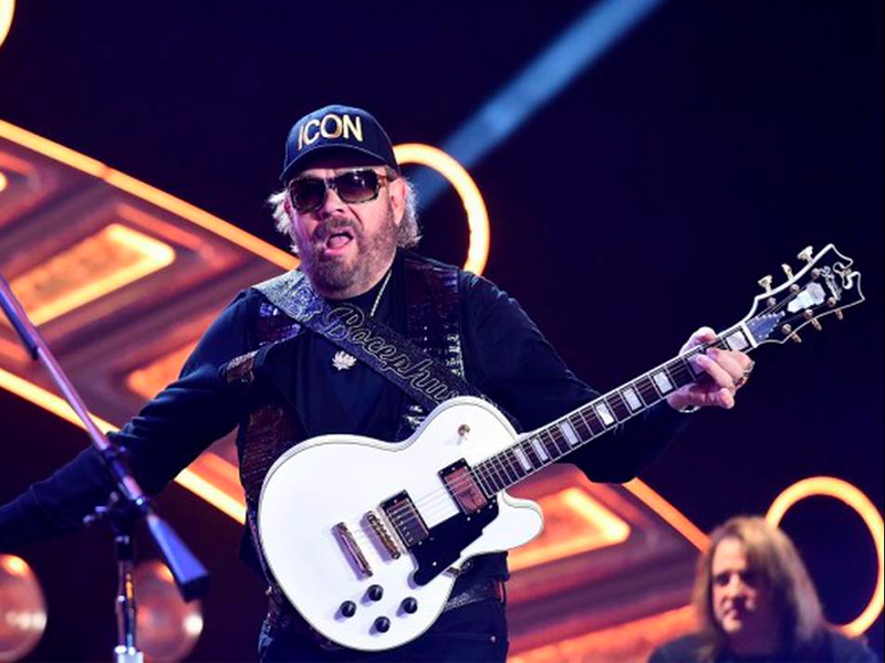 Hank Williams Jr. & Riley Green at Wells Fargo Arena